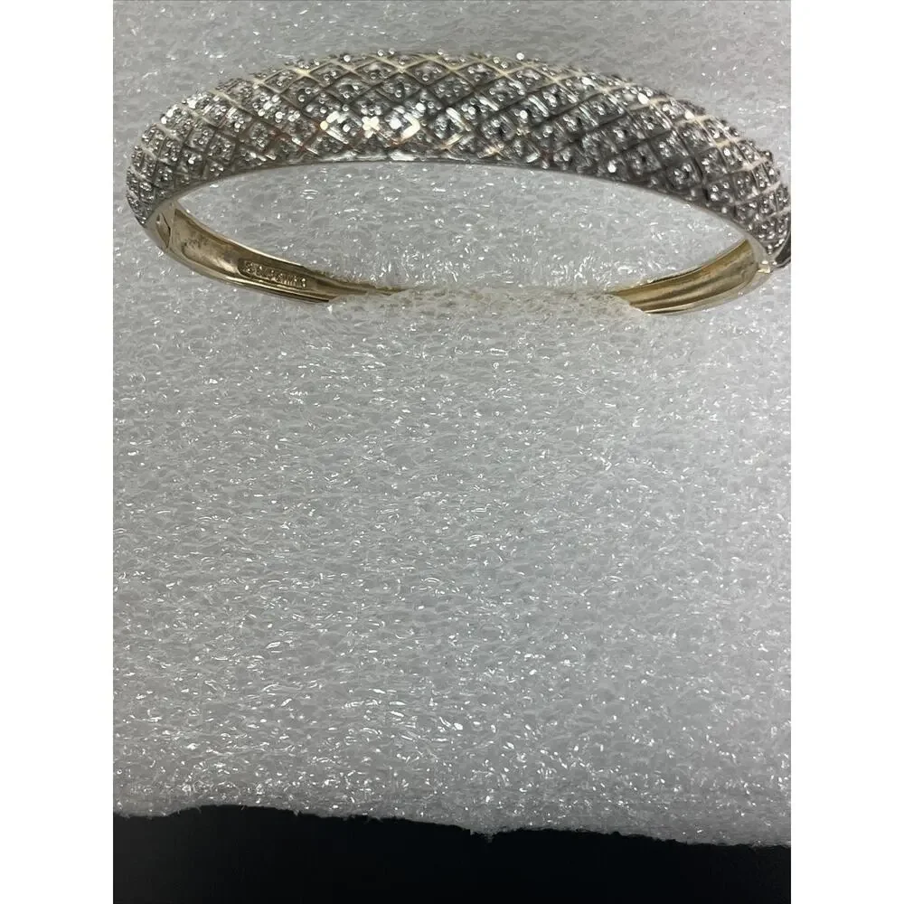 Unbranded vintage gold
